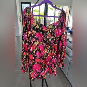 Pink and black floral mini dress #floral #minidress
Worn once